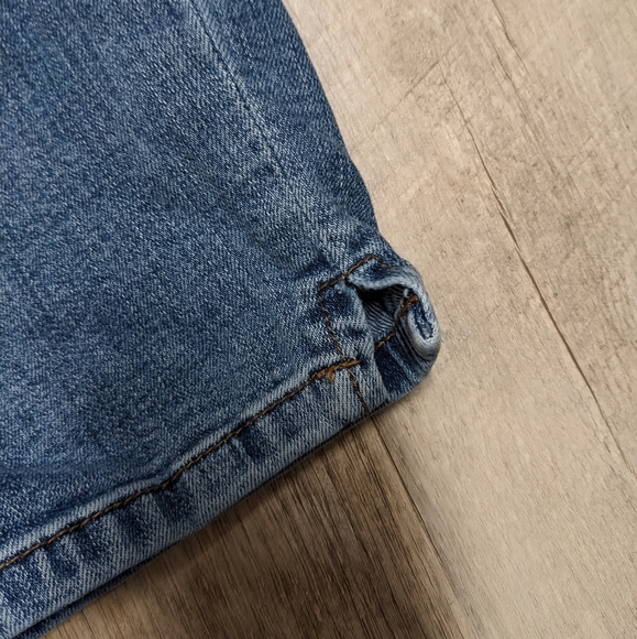 Kut from the Kloth Abigail Crop Straight Leg Jeans - Picture 7 of 10